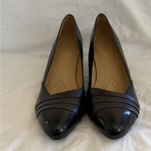 Naturalizer Black Pointed Toe low heels with Subtle Pleat Detail